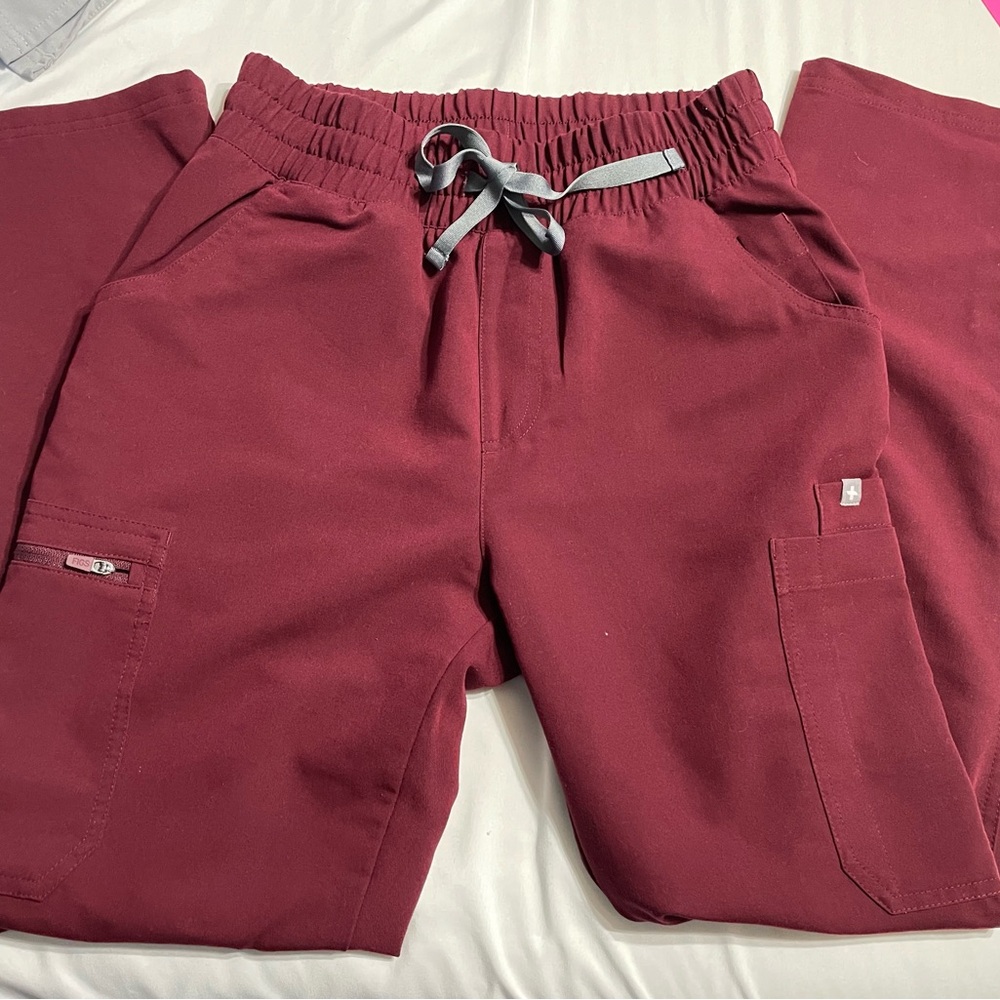 Figs Yola High Waisted scrub pants
